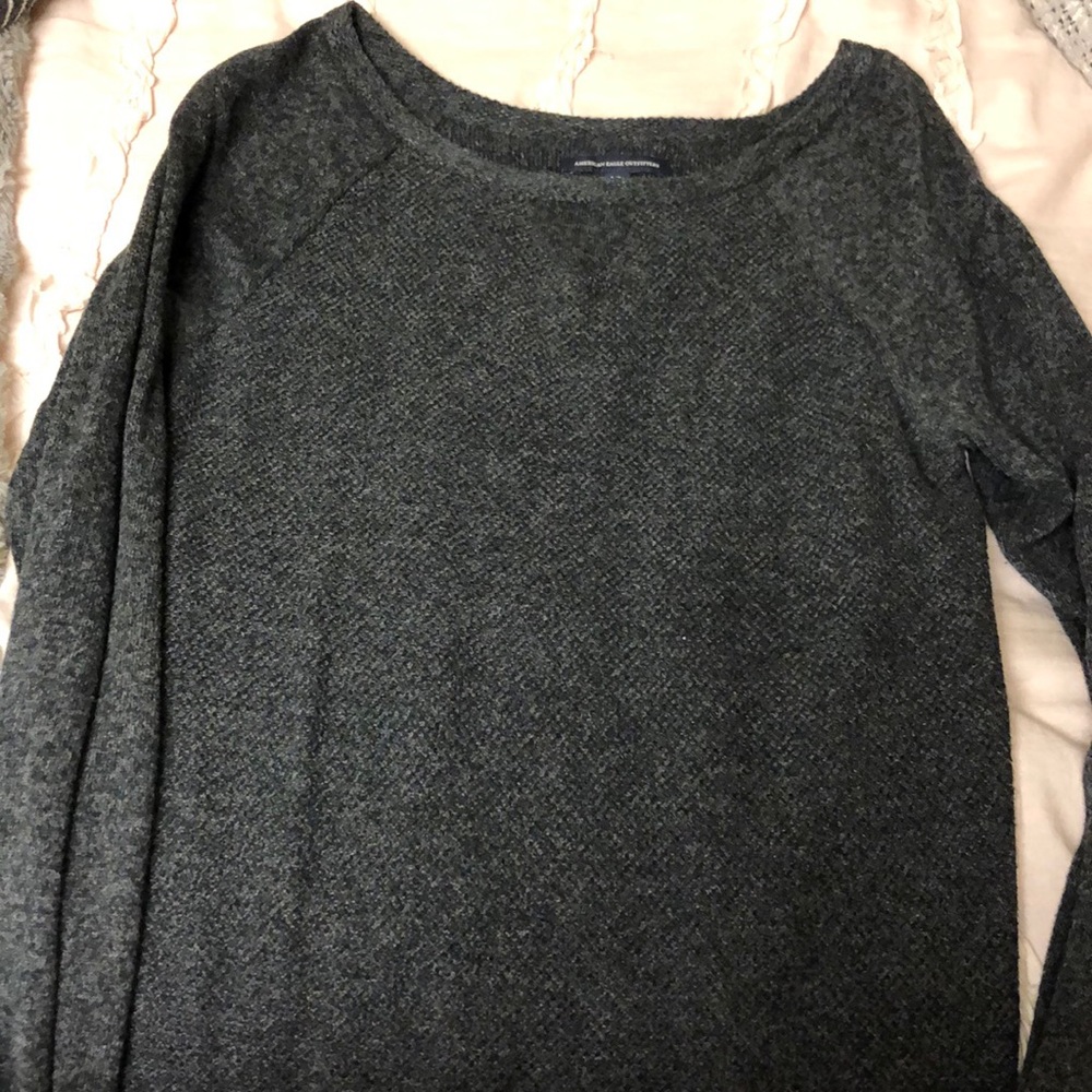 American eagle long sleeve shirt